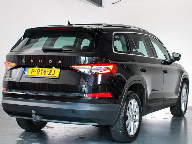 Skoda Kodiaq 1.5 TSI Style, Business, 7-Persoons, Trekhaak, Panoramadak, Navigatie, Apple CarPlay/Android Auto, Schuif/Kanteldak, Achteruitrijcamera, Climate Control, Bluetooth, Stoelverwarming, Stuurverwarming