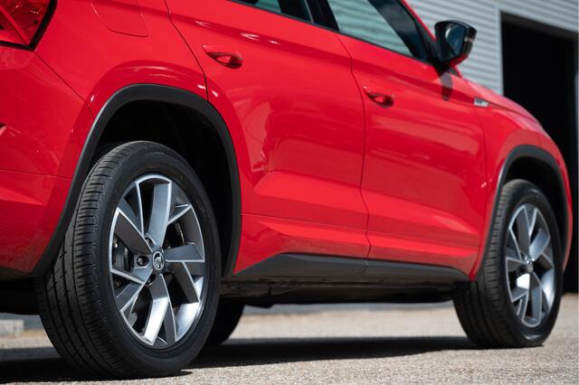 Skoda Kodiaq 1.5 TSI Sportline Business | Camera | El. Trekhaak | Dodehoek | Navi | Virtual | Stoelverw.