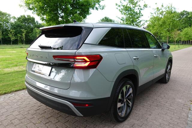 Skoda Kodiaq 1.5 TSI MHEV Business Edition 7p. | LED | Stoelverwarming | Camera | CarPlay | Navi |