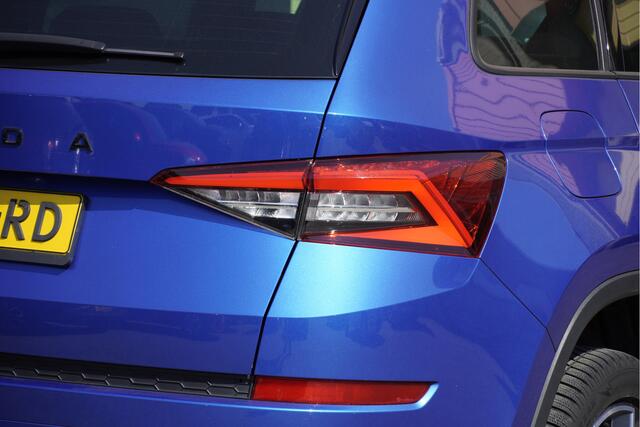 Skoda Kodiaq 1.5 TSI 150PK! Automaat Sportline Business BJ2020 Lmv 19" | Led | Pdc | Navi | Keyless entry | Elek. trekhaak | Elek. achterklep | Achteruitrijcamera | App-Connect | Canton Audio | Virtual cockpit | Elek. Be stoel+Mem | Verwarmde voorstoelen