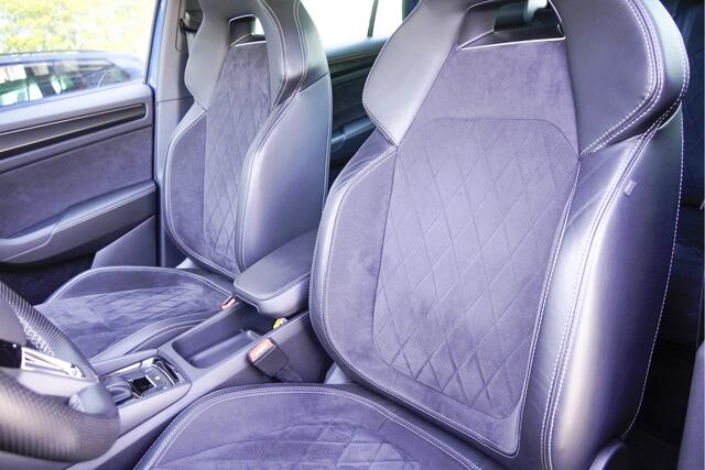 Skoda Kodiaq 1.5 TSI 150PK! Automaat Sportline Business BJ2020 Lmv 19" | Led | Pdc | Navi | Keyless entry | Elek. trekhaak | Elek. achterklep | Achteruitrijcamera | App-Connect | Canton Audio | Virtual cockpit | Elek. Be stoel+Mem | Verwarmde voorstoelen