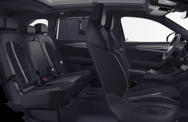 Skoda Kodiaq 1.5 TSI PHEV Sportline Business 204pk DSG Automaat, Panoramadak, Adaptive cruise control, Elektrische achterklep, Trekhaak, Achteruitrijcamera, Stoelverwarming, Head-Up display, Full LED matrix koplampen