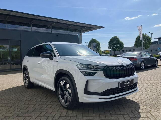 Skoda Kodiaq Sportline Business 1.5 TSI PHEV 204 pk DSG | Automaat | Trekhaak | Panorama dak | 19'' Lichtmetalen velgen |