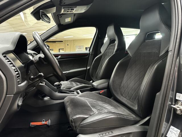 Skoda Kodiaq 1.5 TSI Sportline Business/ Automaat!/ 20'' LMV/ Zwarte-Hemel/ Virtual Cockpit/ Camera/ Keyless-GO/ LED Koplampen/ Lane-Assist./ Half Leder - Alcantara/ Apple + Android/ DAB+/ Stoelverw./ Elek. Stoel(en) + Memory.