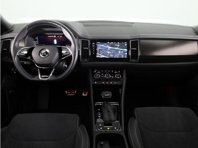 Skoda Kodiaq 1.5 TSI Sportline Business 7-zits 150pk DSG | Panoramadak | 20 inch lichtmetalen velgen | Trekhaak wegklapbaar | Verwarmbare voorstoelen