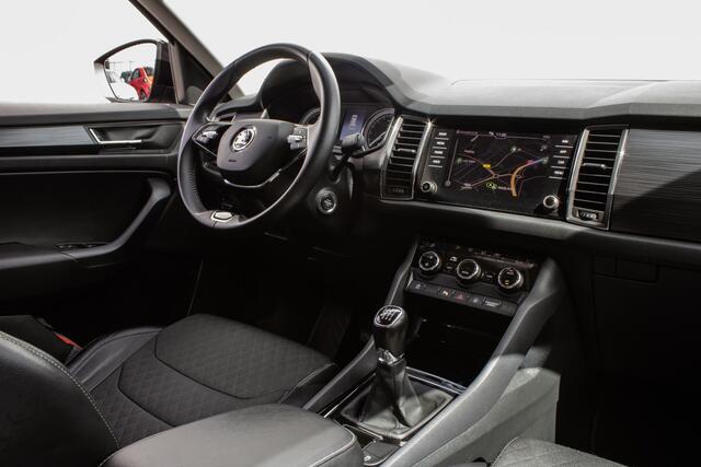 Skoda Kodiaq 1.5 TSI Business Edition 7p. Trekhaak/ Camera/ Half leer/ Camera/ Navigatie/ Carplay