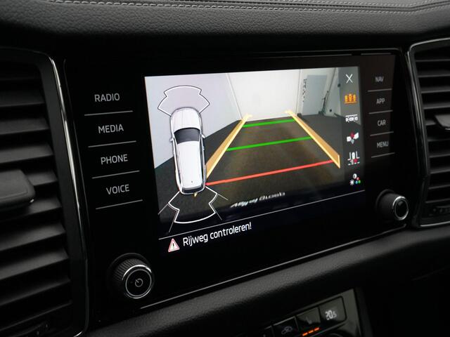 Skoda Kodiaq 7 pers. 1.5 TSI 150 pk DSG Business Edition Plus | 7-persoons | Dynamic Chassis Control | CANTON Sound | 18 inch | Adaptieve Cruise Control | Achteruitrijcamera