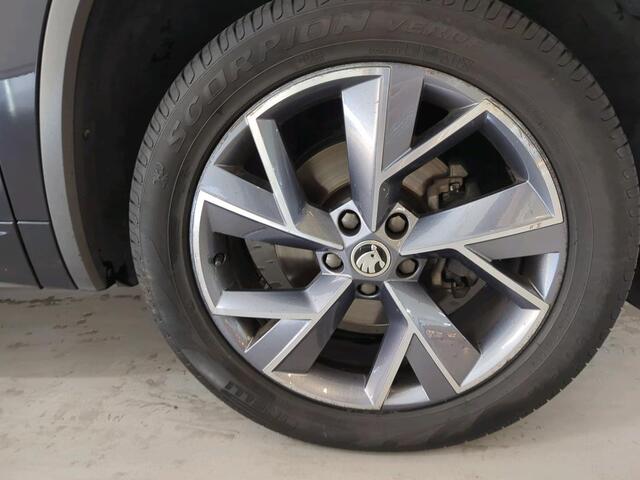 Skoda Kodiaq 1.5 TSI 150pk Sportline Business Comfort Navigatie / El. Verstelbare stoel met memory / Camera / 19" / LED / Virtuele Cockpit