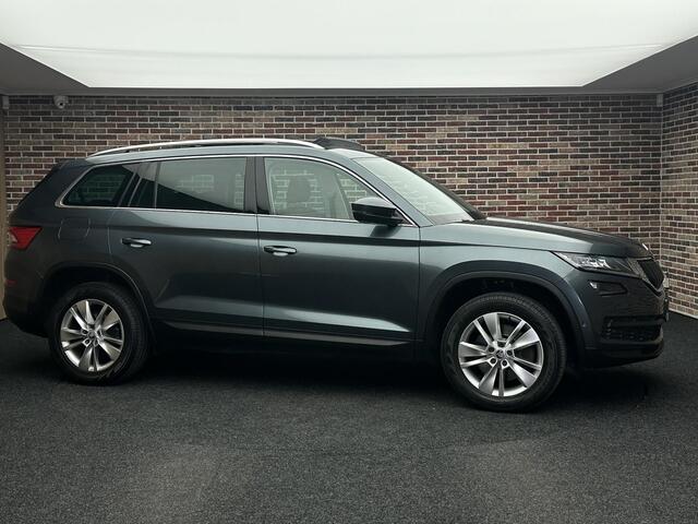 Skoda Kodiaq 2.0 TSI 4x4 Style Business 7 Persoon DSG Trekhaak Stoelvrwm Panorama
