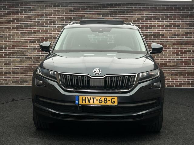 Skoda Kodiaq 2.0 TSI 4x4 Style Business 7 Persoon DSG Trekhaak Stoelvrwm Panorama