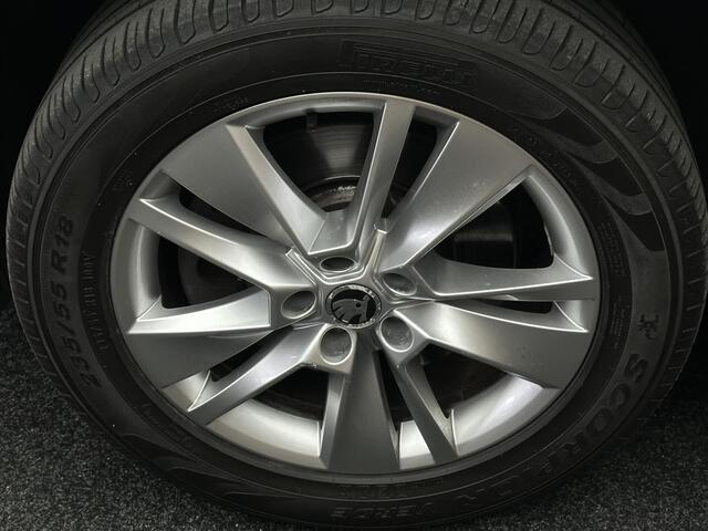 Skoda Kodiaq 2.0 TSI 4x4 Style Business 7 Persoon DSG Trekhaak Stoelvrwm Panorama