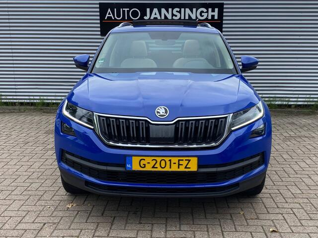 Skoda Kodiaq 1.5 TSI Style Automaat en Schuifdak! | Clima | Cruise | Trekhaak | Navigatie | Stoelverwarming | Ndl auto | RIJKLAARPRIJS INCL 12 MAANDEN GARANTIE EN BEURT