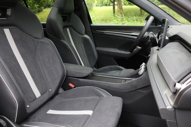 Skoda Kodiaq iV 1.5 TSI PHEV Sportline Pano/Matrix LED/DCC/ACC/Keyless/Camera/20"/Elek. stoel/Trekhaak wegkl.
