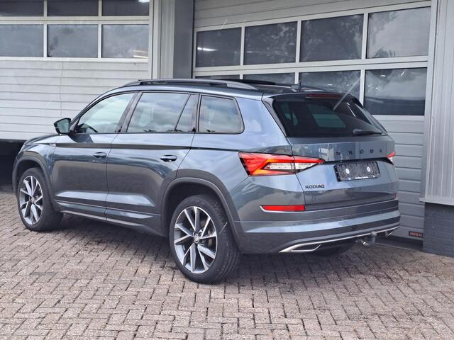 Skoda Kodiaq 1.5 TSI Sportline Business, 7-Persoons, Trekhaak, Panoramadak, Memory stoelen,