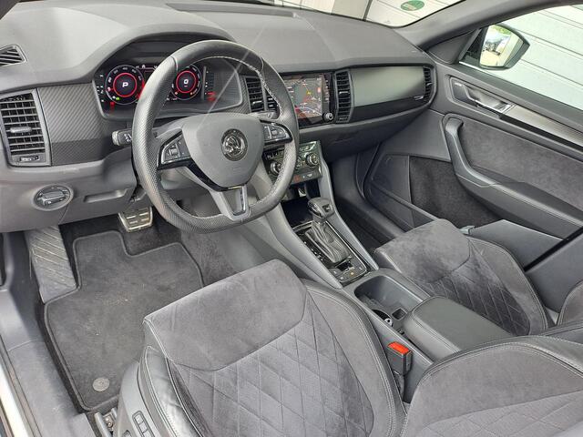 Skoda Kodiaq 1.5 TSI Sportline Business, 7-Persoons, Trekhaak, Panoramadak, Memory stoelen,
