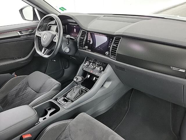 Skoda Kodiaq 1.5 TSI Sportline Business, 7-Persoons, Trekhaak, Panoramadak, Memory stoelen,