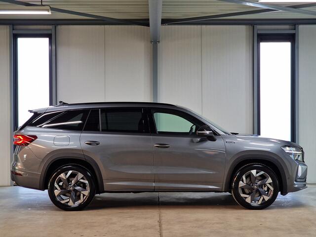 Skoda Kodiaq 1.5 TSI PHEV Sportline Business 204pk | Panodak | Trekhaak | 360 camera | Light & View | DCC-Pack | Winter-Pack
