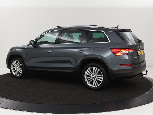 Skoda Kodiaq 1.5 TSI Business Edition | Panoramadak | Stoelverwarming | Adaptive cruise | Trekhaak | Virtual Cockpit | Canton Sound | Keyless | Camera | Navigatie | Carplay | 19'' lichtmetalen velgen