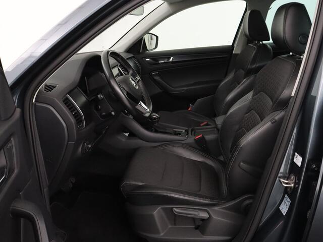 Skoda Kodiaq 1.5 TSI Business Edition | Panoramadak | Stoelverwarming | Adaptive cruise | Trekhaak | Virtual Cockpit | Canton Sound | Keyless | Camera | Navigatie | Carplay | 19'' lichtmetalen velgen