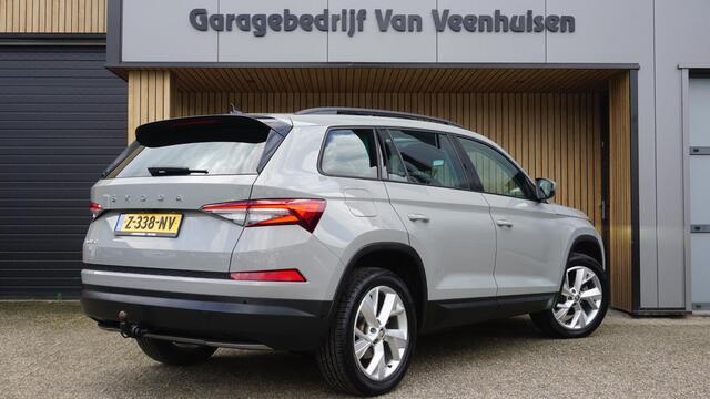 Skoda Kodiaq 1.5 TSI 150pk DSG Business Edition Plus Pano.Dak Trekhaak Virtual Cockpit 4xStoelvw+Stuur 19inch LM *Zeer Nette Skoda* Steel Grey