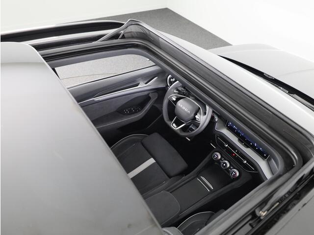 Skoda Kodiaq Sportline Business 1.5 TSI PHEV 204pk | Panoramadak | Trekhaak | 20 inch | Canton Sound System | Comfort pakket