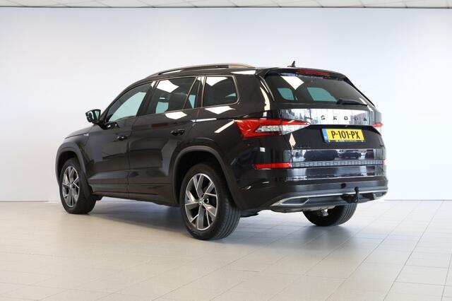 Skoda Kodiaq 2.0 TSI 4X4 Sportline Business 7 Persoons - Pano - Trekhaak