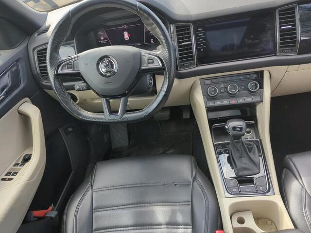 Skoda Kodiaq 1.5 TSI Business Edition Plus / AUTOMAAT/ PANO/ CAMERA/ PARK. SENSOREN/ LEDEREN MEMORY SEATS/ LED/ VIRTUAL COCKPIT/ NAVI/ 19" LMV