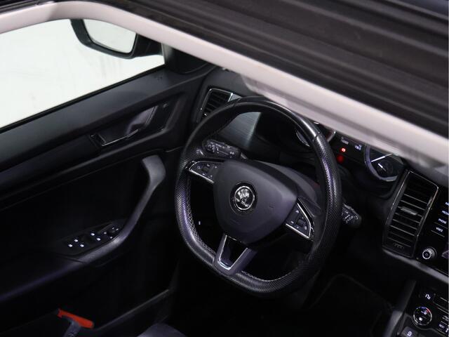 Skoda Kodiaq 1.5 TSI Business Edition 7p. [TREKHAAK, SCHUIFKANTELDAK, CAMERA, PDC V+A, CRUISE CONTROL, FLIPPERS, CANTON SOUND, CLIMATE CONTROL, NAVIGATIE, NIEUWSTAAT]