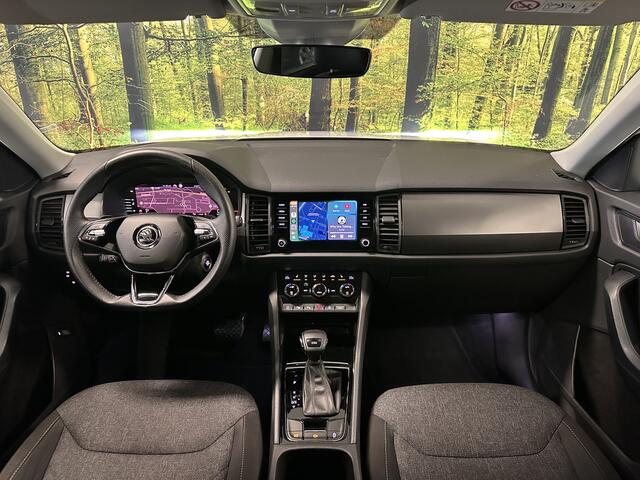 Skoda Kodiaq 1.5 TSI Sportline Business | Adaptieve Cruise Control | Achteruitrijcamera | Keyless Go/Entry | Sfeerverlichting | Stoelverwarming | Apple Carplay/Android Auto | Parkeersensoren | Stuurverwarming |