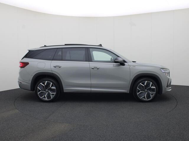 Skoda Kodiaq 1.5 TSI 204pk DSG PHEV Sportline Business · Panoramadak · Parkeersensoren + Camera · Trekhaak · Garantie t/m 30-07-2030 of 100.000km