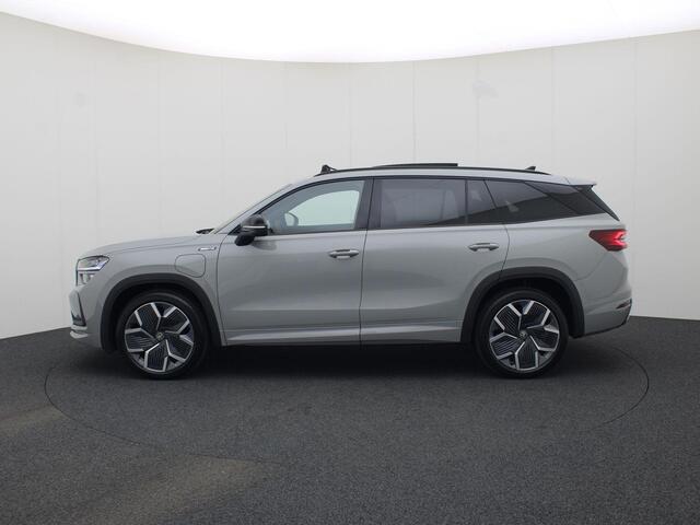 Skoda Kodiaq 1.5 TSI 204pk DSG PHEV Sportline Business · Panoramadak · Parkeersensoren + Camera · Trekhaak · Garantie t/m 30-07-2030 of 100.000km
