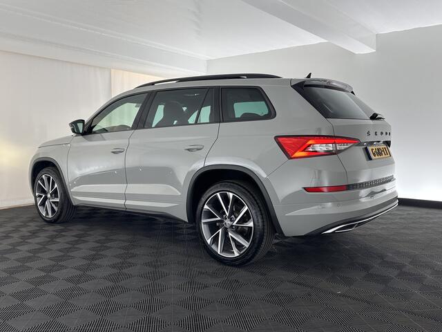 Skoda Kodiaq 1.5 TSI Sportline Business Aut. *PANO | LEATHER-ALCANTARA | FULL-LED | MEMORY-PACK | CANTON-SOUND | CAMERA | KEYLESS | DIGI-COCKPIT | SPORTSEATS | DAB+ | AMBIENT-LIGHT | CARBON | TOWBAR | 20''ALU*