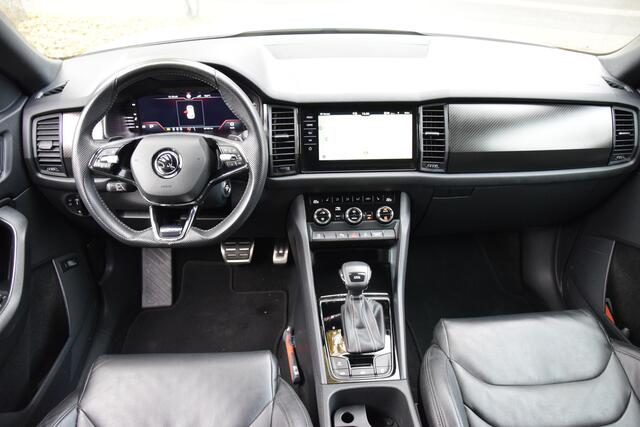 Skoda Kodiaq 1.5 TSI Sportline Business DSG Automaat | BOVAG Garantie | Org. NL | Trekhaak | Vitrueel Dashboard | Adaptive Cruise | Camera | Stoelverwarming | Full LED | 19'' Velgen |