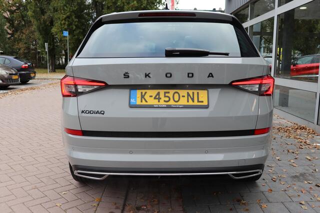 Skoda Kodiaq 1.5 TSI Sportline Business 7p. Automaat. Panoramadak, Trekhaak, 19"lm, navigatie