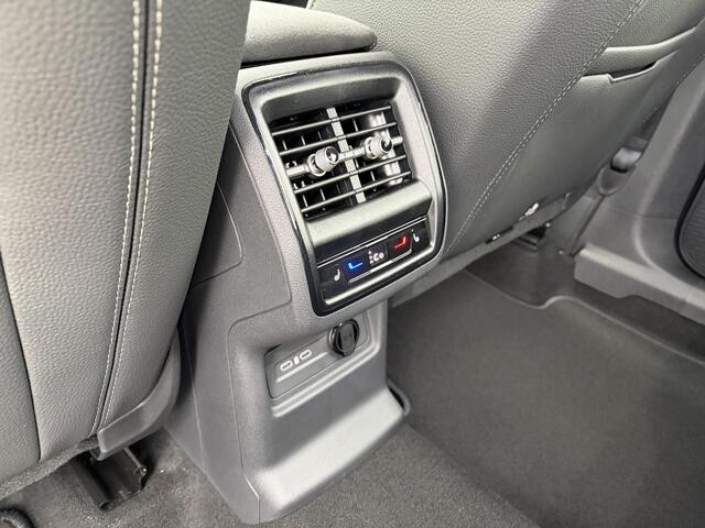 Skoda Kodiaq 1.5 TSi 204 Pk Automaat PHEV Sportline Business | Canton Audio | Panoramadak | Elektrische Stoelen | Trekhaak | Stoel Verwarming | CarPlay | Camera | LED | 20 Inch | Nieuwe Auto!!