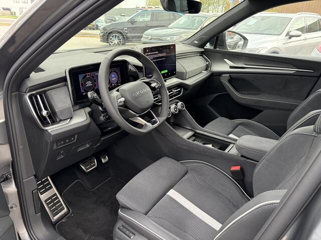 Skoda Kodiaq 1.5 TSi 204 Pk Automaat PHEV Sportline Business | Canton Audio | Panoramadak | Elektrische Stoelen | Trekhaak | Stoel Verwarming | CarPlay | Camera | LED | 20 Inch | Nieuwe Auto!!