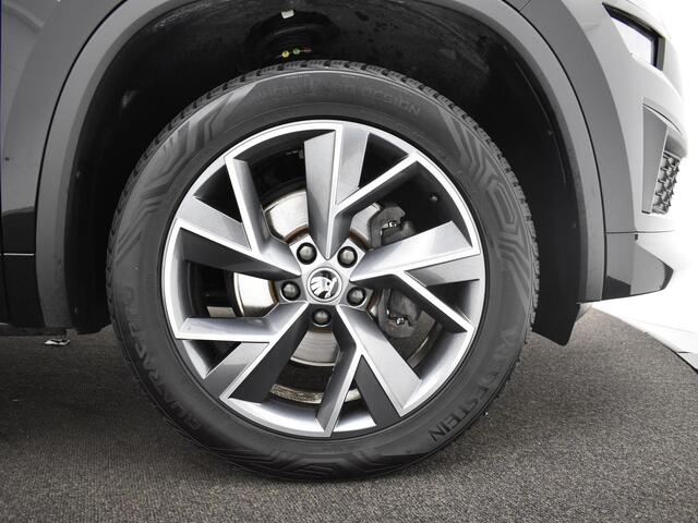 Skoda Kodiaq 1.5 TSI 150pk DSG Sportline Business 7p. · Camera · Elek. Trekhaak · Apple/Android Car Play · Elek. Bestuurdersstoel · 19'' Inch · Garantie t/m 06-06-2027 of 100.000km