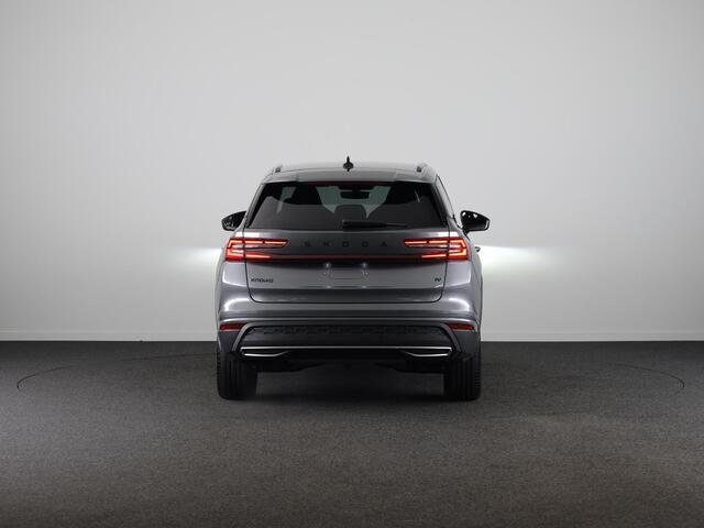 Skoda Kodiaq 1.5 TSI PHEV Sportline Business 204pk | Blind Spot | Adaptive Cruise | Stoelverwarming | Camera | Light & View