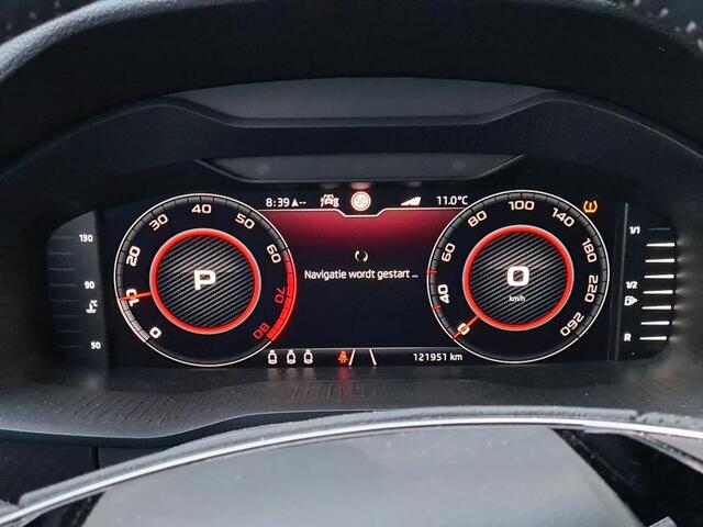 Skoda Kodiaq 1.5 TSI Sportline Business 7p. / AUTOMAAT/ TREKHAAK/ CAMERA/ PARK. SENSOREN/ ADAPT. CUIRSE/ STOELVERWARM./ LED/ VIRTUAL COCKPIT/ GETINT GLAS/ 20" LMV
