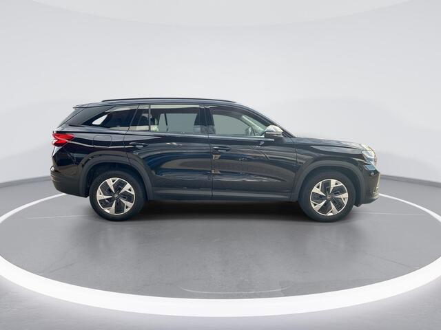 Skoda Kodiaq 1.5 TSI 150pk DSG MHEV Business Edition 7p. · Camera · Inklap. Trekhaak · Elek. Bestuurdersstoel + Geheugen · Side Assist · Stoelverwarming · ACC · Garantie t/m 03-06-2029 of 100.000km