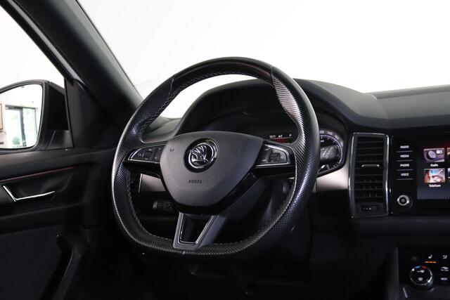Skoda Kodiaq 1.5 TSI Sportline, 7-Persoons, Panoramadak, Sportstoelen, ACC, Memory, Camera, Alcantara
