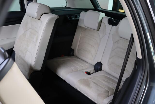 Skoda Kodiaq 2.0 TSI 4x4 Style 7-Persoons, Panoramadak, 360°Camera, Canton, Trekhaak, Vol opties!