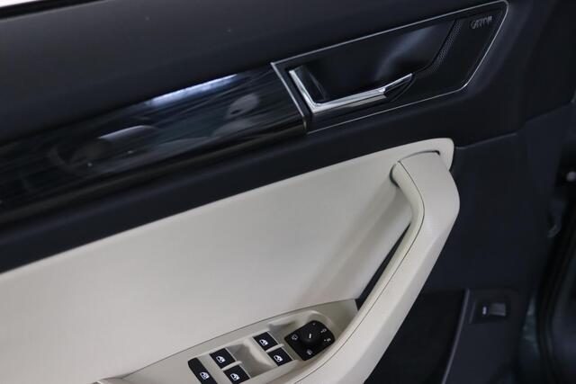 Skoda Kodiaq 2.0 TSI 4x4 Style 7-Persoons, Panoramadak, 360°Camera, Canton, Trekhaak, Vol opties!