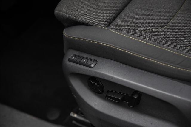 Skoda Kodiaq 1.5 TSI MHEV Business Edition 7p. , Panoramadak, Adap. cruise, Sfeerverlichting,