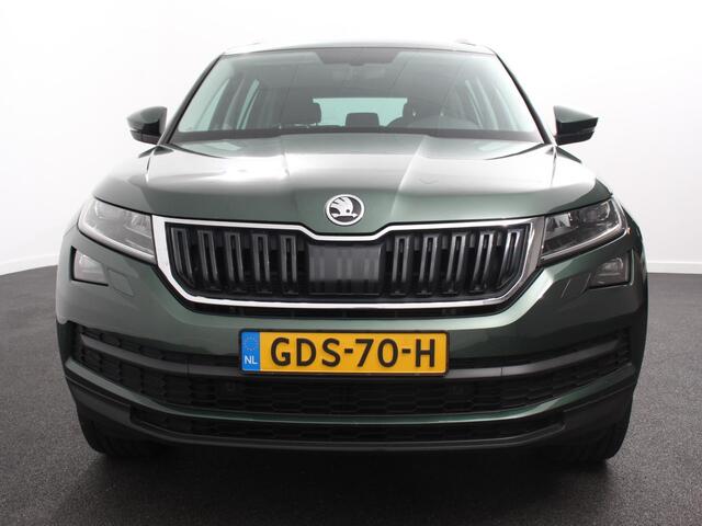 Skoda Kodiaq 1.5 TSI 150pk DSG Style 7p. | Navigatie | Apple Carplay/Android Auto | Adaptive Cruise Control | Parkeersensor achter | Stoel- en stuurverwarming | Ledverlichting | Getinte ramen | Climate Control