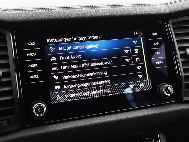 Skoda Kodiaq 1.5 TSI 150pk DSG Sportline Business 7p. · Camera · Elek. Trekhaak · Apple/Android Car Play · Elek. bestuurdersstoel · Elek. Achterklep · Keyless · 19'' Inch · Garantie t/m 04-06-2027 of 100.000km