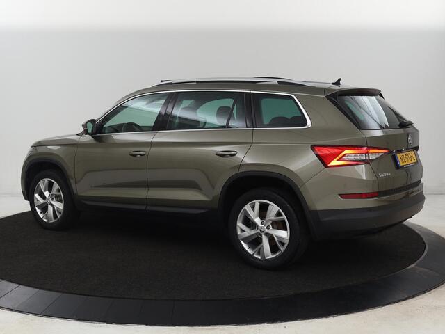 Skoda Kodiaq 1.4 TSI 4x4 Style | Panoramadak | Trekhaak | Stoelverwarming | Camera | Carplay | 19'' | DAB | Navigatie | Keyless | Full LED | Climate control | Parkeerhulp | Cruise control