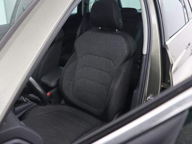 Skoda Kodiaq 1.4 TSI 4x4 Style | Panoramadak | Trekhaak | Stoelverwarming | Camera | Carplay | 19'' | DAB | Navigatie | Keyless | Full LED | Climate control | Parkeerhulp | Cruise control