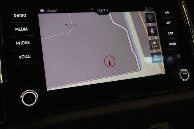 Skoda Kodiaq 1.5 TSI Style Business 7 pers. Automaat | NAVI | CAMERA + PDC | CRUISE | TREKHAAK | EXTRA WINTERSET |