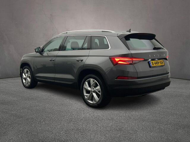 Skoda Kodiaq Business Edition 1.5 TSI 150pk DSG Automaat Adaptive cruise control, Navigatie, Achteruitrijcamera, Stoelverwarming, Parkeersensoren, App connect, LED matrix koplampen